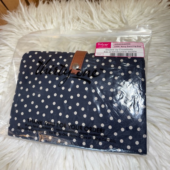 thirty-one Handbags - Thirty-One Polka Dot Organizer Crossbody Purse NWT